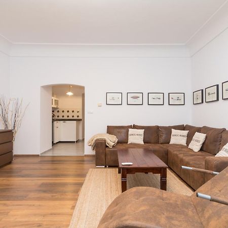 Budyne nad Ohri Budyne Apartment Ii. מראה חיצוני תמונה
