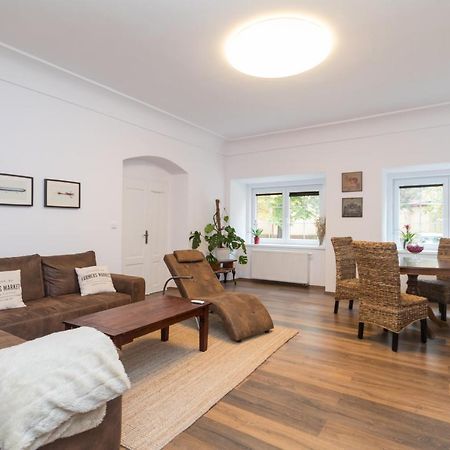 Budyne nad Ohri Budyne Apartment Ii. מראה חיצוני תמונה