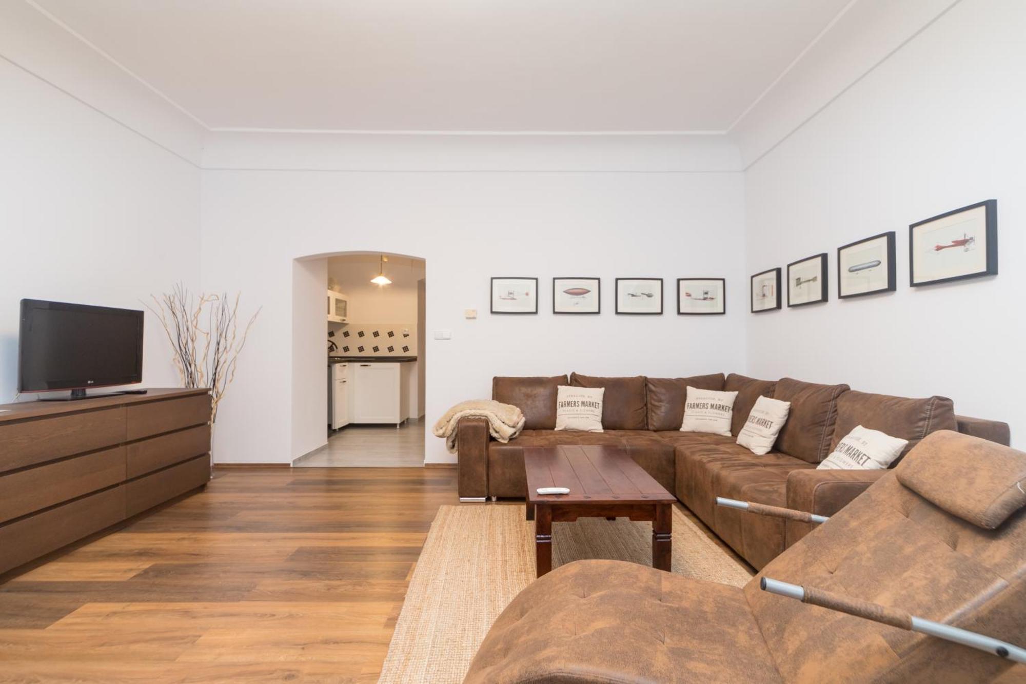 Budyne nad Ohri Budyne Apartment Ii. מראה חיצוני תמונה