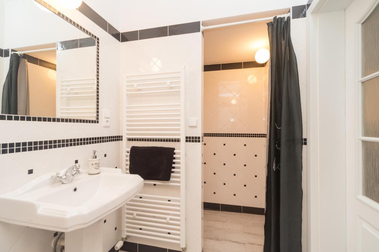 Budyne nad Ohri Budyne Apartment Ii. מראה חיצוני תמונה